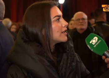 “Je ndarë apo jo me Ledrin”? Sara nervozohet me pyetjen dhe braktis intervistën