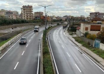 FOTO/ Rama: Përfundon sinjalistika në aksin nyja e Shkozetit-mbikalimi i Plepave në Durrë. Lehtësohet ndjeshëm qarkullimi