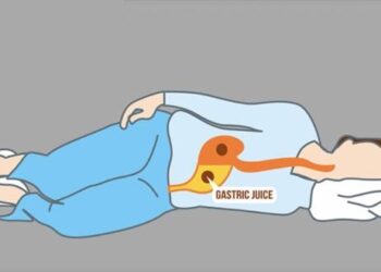 7 përfitimet shëndetësore nga të fjeturit në anën e majtë