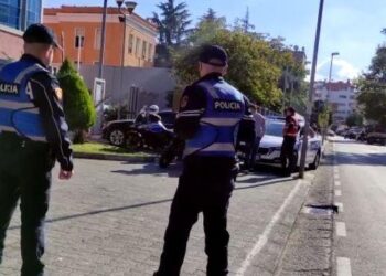 Berisha mungon në seancën për ndryshimin e masës, dërgon avokatët! Policia rrethon GJKKO