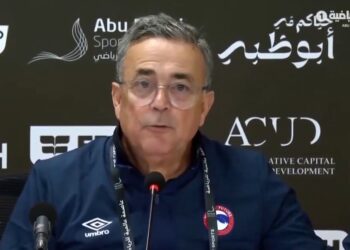 Telefonata e Mourinho ndërpret konferencën, trajneri i skuadrës egjiptiane përgëzohet për finalen e Superkupës