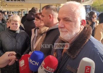 Tregtari rrëfen momentin e rënies së zjarrit në Lushnjë: Mu dogjën 50 mln lekë tapete