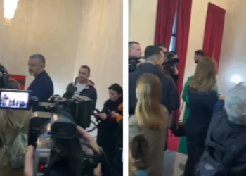 Reforma Zgjedhore/ U bllokua nga deputetët e PD, Blendi Klosi largohet nga mbledhja: Kanë zënë karriget, le t’i mbajnë