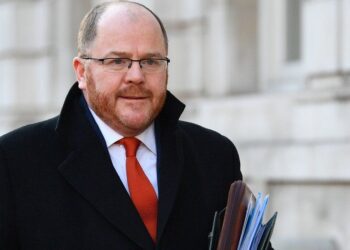Deklarata befasuese e deputetit britanik: Dhashë dorëheqjen si ministër sepse me rrogën s’përballoja dot kredinë