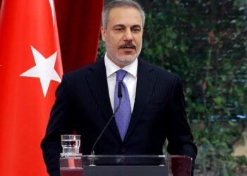 Ministri i Jashtëm turk: Pastroni mbetjet e fundit të FETO-s në Shqipëri