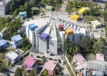 Gjigandi mediatik CNN rendit ‘Piramidën e Tiranës’ ndër projektet vezulluese arkitekturore të vitit