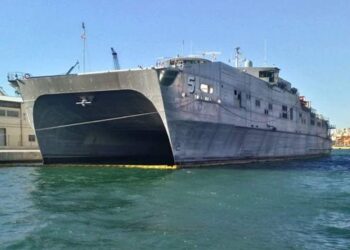 Mbërrin në Durrës anija më e shpejtë transportuese e marinës amerikane