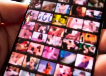 “100 raste pornografie fëmijësh në internet”, juristi: Nga këto vetëm 1 u hetua