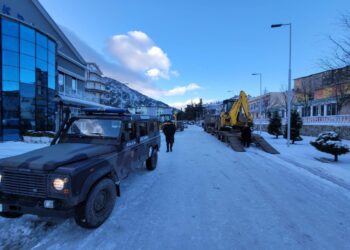 Moti/ Ministria e Mbrojtjes: Problematika për shkak të ngricave në Shkodër, Kukës, Dibër e Mirditë! Në Korçë rrugët e kalueshme me zinxhir