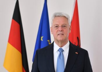 Sesioni i ri parlamentar/ Ambasadori gjerman: Diskutoni në mënyrë konstruktive