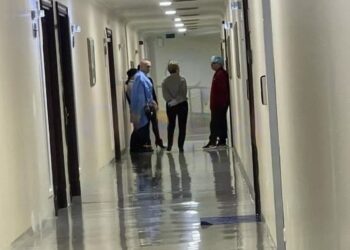 Meta e Kryemadhi fotografohen në ambientet e një spitali! Çfarë ka ndodhur?