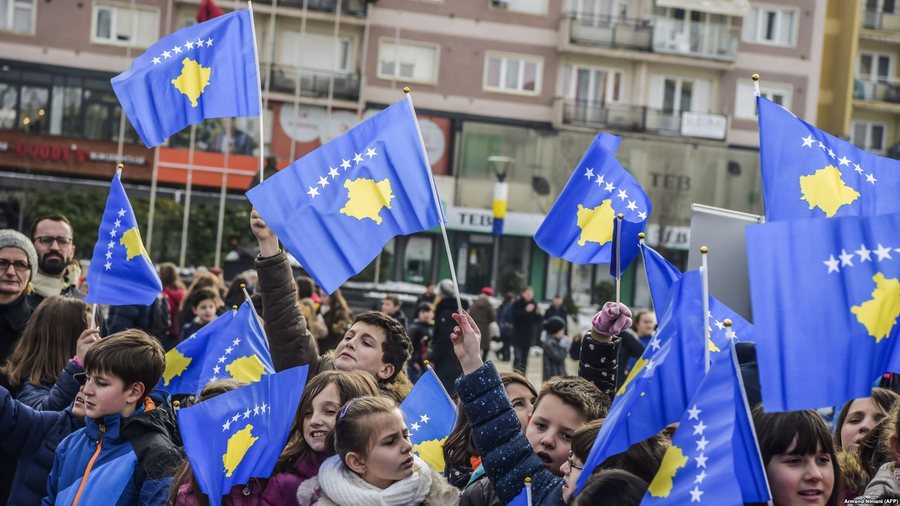 Një tjetër shtet heq vizat për Kosovën