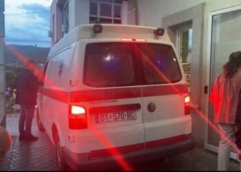 15 të plagosur në Mitrovicë nga gazi, katër prej tyre në sallë operacioni