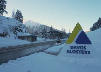 Davos/ 5 njerëzit më të pasur në botë kanë dyfishuar pasurinë prej vitit 2020