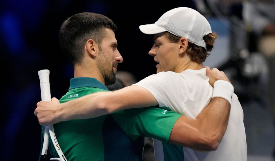 I pamposhtur prej 33 ndeshjesh, Djokoviç humb kundër tenistit italian në gjysmëfinalen e Australia Open