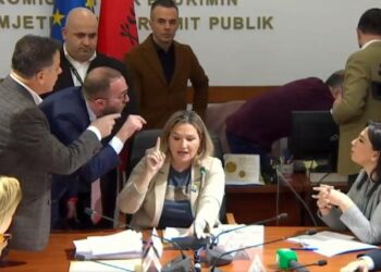 Aleanca e Grave Parlamentare: Dënojmë dhunën ndaj deputetes Flutura Açka