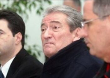 SPAK/ Braçe i përgjigjet Bashës dhe i nxjerr foton pas vrasjeve të 21 janarit: Gjaku të lëntë pa gjumë