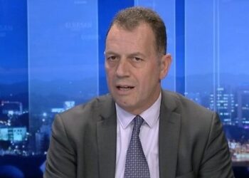 PD çon në Kuvend amendamentin “Salianji”, Biberaj thumbon ish-kolegët: Deputetët e opozitës gabojnë nëse ‘flirtojnë’ me PS
