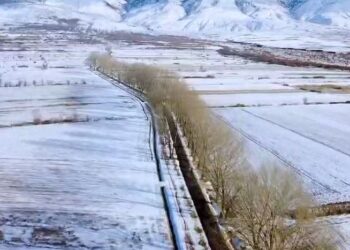 Dëbora i lë vendin ngricave, disa fshatra të bllokuar në veri dhe juglindje