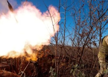 Rreth 100 përplasje ushtarake në 24 orë, Ukraina raporton për viktima nga sulmet ruse