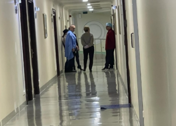 FOTO-LAJM/ Ilir Meta në spital, shoqërohet nga Monika Kryemadhi. Çfarë ka ndodhur?