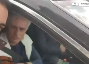 VIDEO/ Mourinho largohet nga Roma me shprehjen: Tirana do të jetë përgjithmonë tek ne…!
