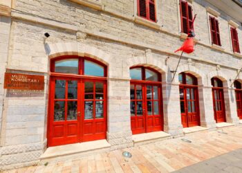 “Marubi” rekord vizitorësh, mbi 18 mijë turistë në muzeun e fotografisë në Shkodër