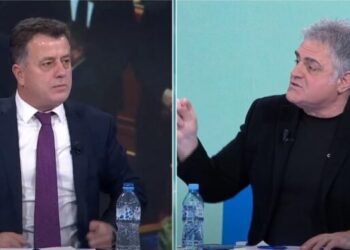 Debatet/ Kaosi në Kuvend, Hila: Gaz Bardhi po bën lojën e vet, e ka zgjedhur Luli. Noka: Është politikan opozitar!