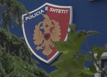 I dënuar me 6 vite burg për transport të emigrantëve, arrestohet 59-vjeçari në Berat