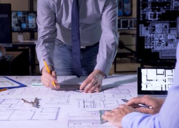 Ministria e Financave: Profesionet e lira nga 1 janari 2024 do paguajnë deri 50% më pak tatim se të punësuarit
