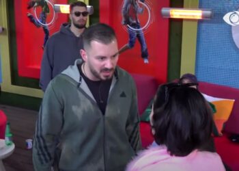 Degradon debati mes Romeo Veshajt e Roza Latit: Je e zezë, po e ngacmoje për gay-t, je veshur me rozë për të mbuluar të zezën