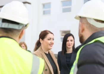 “1.3 miliardë lekë në dispozicion”/ Manastirliu: 30 shkolla të reja do i përfunojmë në bashkitë