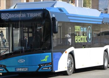 Autobusë elektrikë në Tiranë/ Rreth 120 milionë euro për transformimin e transportit publik