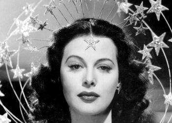 Sot 24 vite më parë ndërroi jetë Hedy Lamarr, gruaja që shpiku WiFi-në