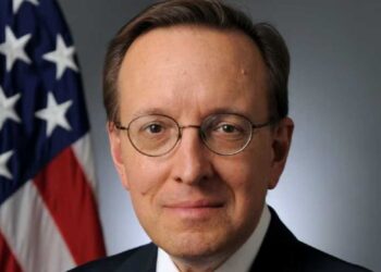E rrëzoi Senati, Biden rikandidon David J. Kostelancik për ambasador në Shqipëri