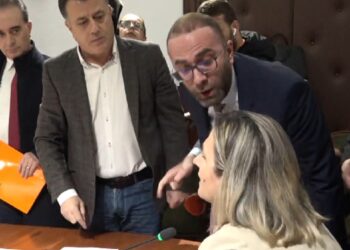 Incidenti ndaj Açkës, Komisioni i Etikës shqyrton sot kërkesën për përjashtimin e Bardhit dhe Nokës