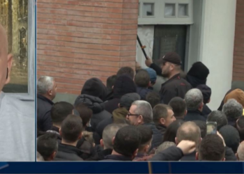 Nënkryetari i demokratëve: 8 janari, njollë e zezë në historinë e PD. Berisha ka marrë selinë, por jo partinë