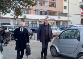 Ish-ministri i Shëndetësisë, Ilir Beqaj paraqitet sërish në SPAK për t’u marrë në pyetje