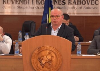 Banesa falas për çiftet e reja, Komuna e Rahovecit do të dhurojë edhe 500 euro për çdo fëmijë të lindur