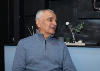 “T’i blej një veturë?”/ Çeço tregon takimet me legjendën Bekenbauer: U mblodh e gjithë Shkodra e kërkonin firma