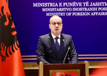 “Sulmi në Banjskë, akt i rrezikshëm”/ Hasani në Prishtinë: Autorët të mbajnë përgjegjësi, anëtarësimi i Kosovës në NATO, prioritet i Shqipërisë