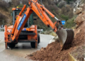 Moti i keq, rrëshqitje dherash në Shkodër, aksi ku drejtuesit e mjeteve duhet të kenë kujdes