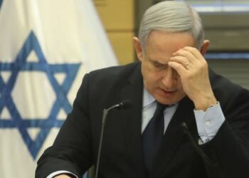Netanyahu kërkon që zyrtarët e lartë t’i nënshtrohen “testit të së vërtetës”, ngre dyshime te kabineti i tij