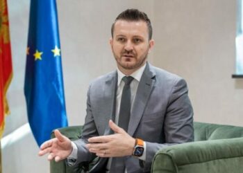 Ministri shqiptar i Administratës në Mal të Zi: Tre të einjtë e dhunuar, s’janë trajtuar mirë nga institucionet shëndetësore