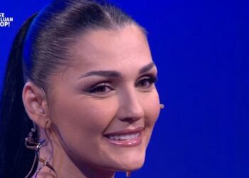 “S’kisha lekë as për biletën e urbanit”, Eliona rrëfen fillimet e saj në ekran: Jam paragjykuar nga publiku…!