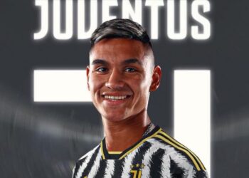 ZYRTARE/ Juventus forcën mesfushën, nënshkruan me lojtarin që vjen nga skuadra angleze