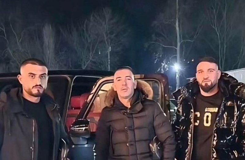 Jeton në arrati/ Kush është “bosi i Gërçecit”, grupi i mafiozëve shqiptar që ekzekutuan “Riku Beun” nga Kavaja!