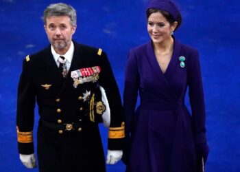 Nëna e tij u largua nga froni, Frederiku X kurorëzohet si mbreti i ri i Danimarkës