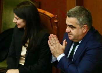 Mori detyrën si ministër i Ekonomisë, Kulturës dhe Inovacionit, reagon Blendi Gonxhja: Thellësisht i emocionuar për votëbesimin