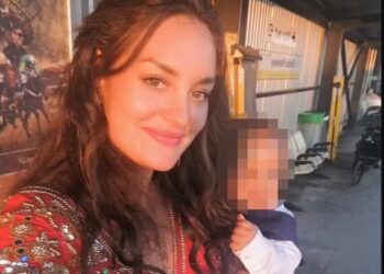 FOTO/ E mbajti në kushte çnjerëzore, nëna mizore hedh foshnjën e vdekur në plehra: U arratis me të dashurin pasi shteti i mori 4 fëmijët